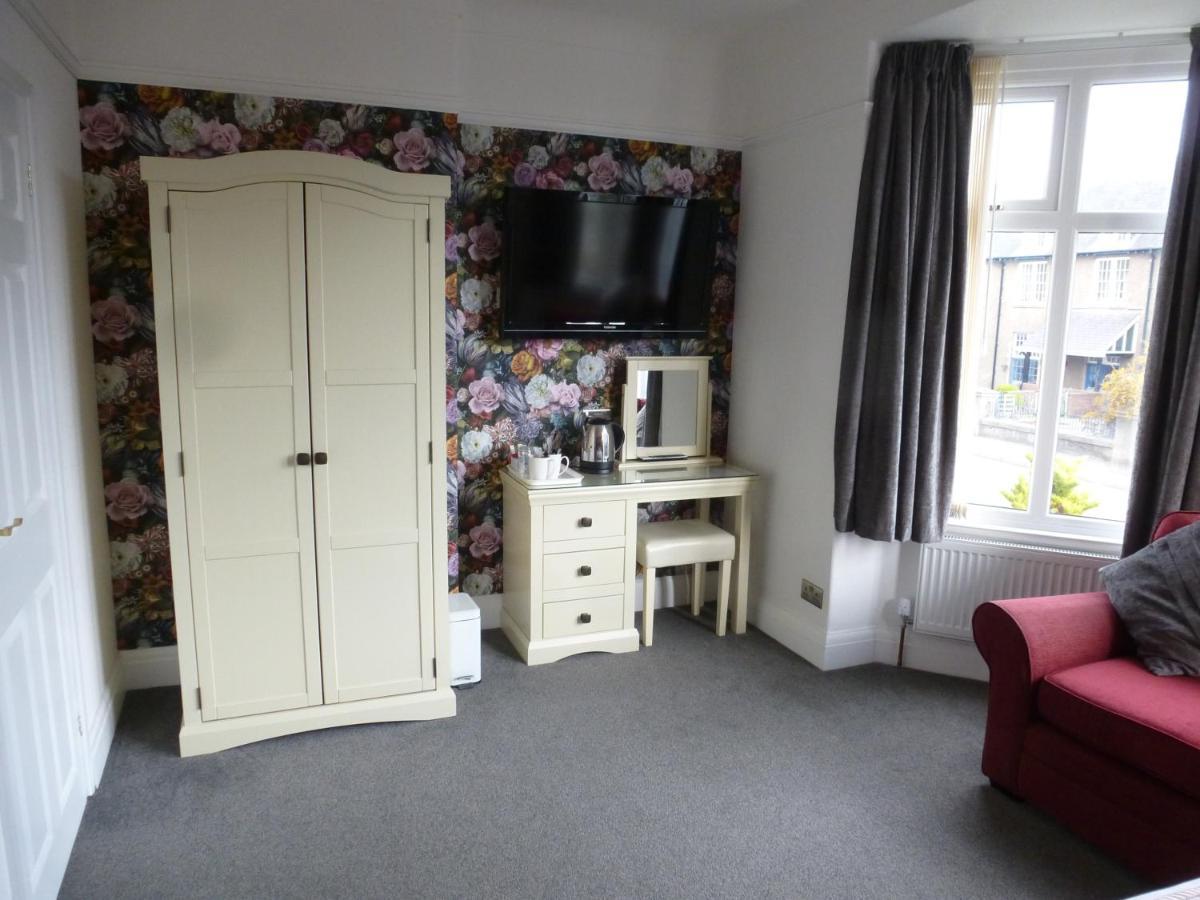 The Kenmore Guest House Llandudno Buitenkant foto