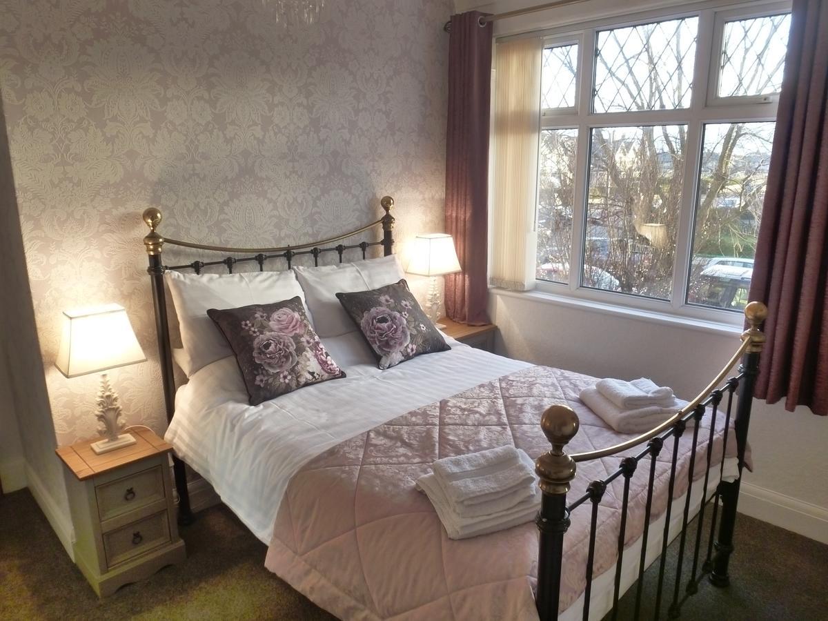 The Kenmore Guest House Llandudno Buitenkant foto